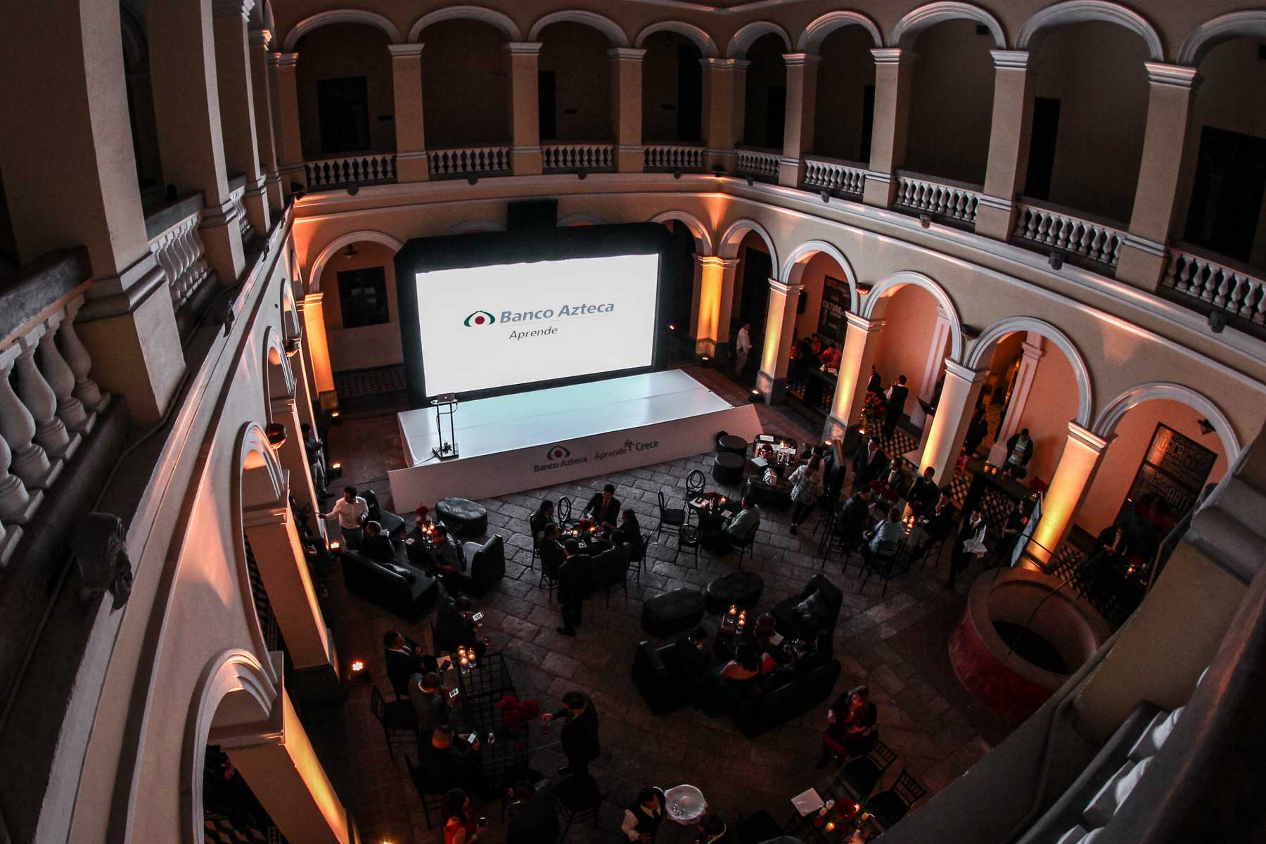 HN lanzamiento sitio Banco Azteca 06.jpg